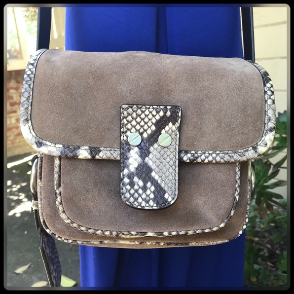 Michael Kors messenger bag - Picture 4 of 8